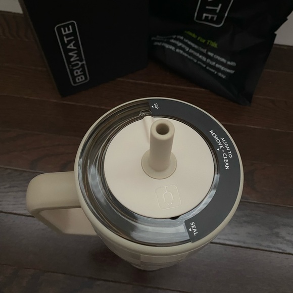 Brumate 30oz era tan checkers - Picture 4 of 4